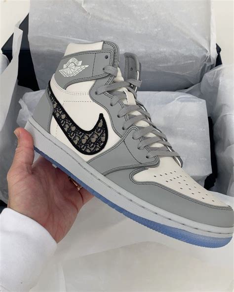 dior j1